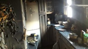 Incendi en un habitatge a l’avinguda de Madrid: una dona d’avançada edat en estat molt greu