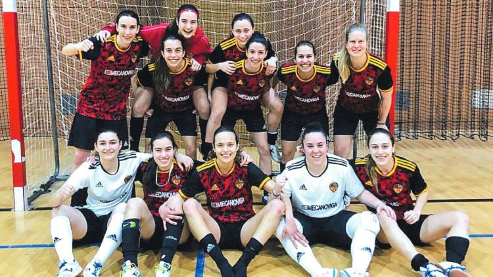 El CFS Eixample femení troba pavelló a Barcelona per entrenar