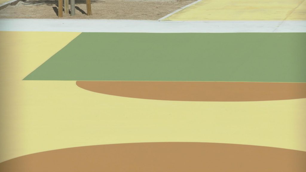 S'ultimen les obres en escoles i instituts de Barcelona poc abans de l'inici del curs 2022-23 | escola, obres