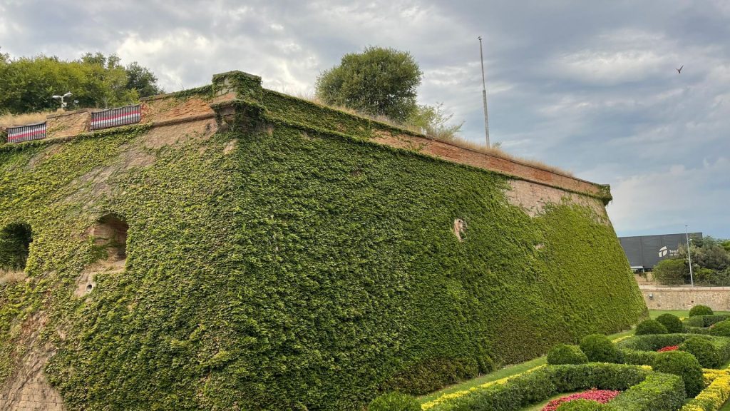 Castell de Montjuïc sense bandera