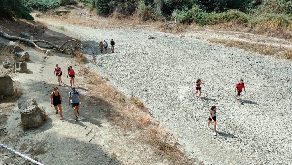 El pantà de Vallvidrera, convertit en un bassal: les imatges dels efectes de la sequera a Barcelona | aigua, animals, calor, Collserola, onada de calor, Parc Natural de Collserola, sequera