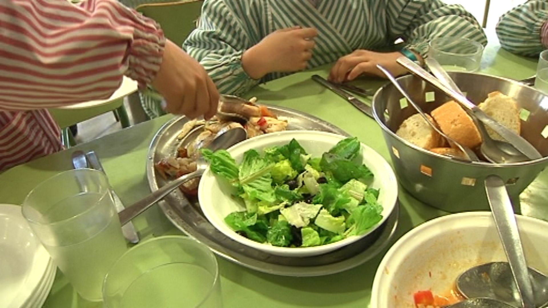 Les famílies d'alumnes critiquen la pujada del preu del menjador escolar el curs vinent | aFFaC, alimentació, curs escolar, escola, escoles, pobresa, preus