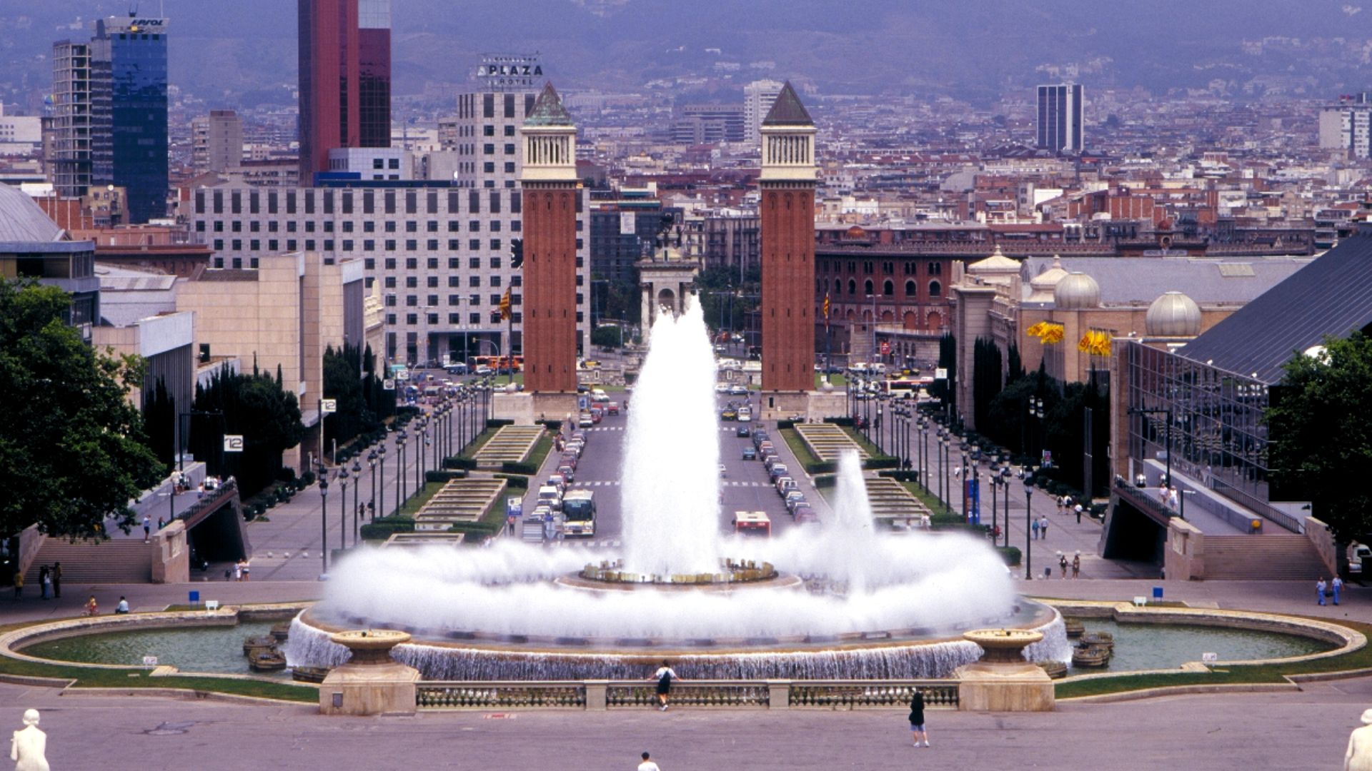 Apagada per manteniment la Font Màgica de Montjuïc | Font Màgica de Montjuïc, neteja
