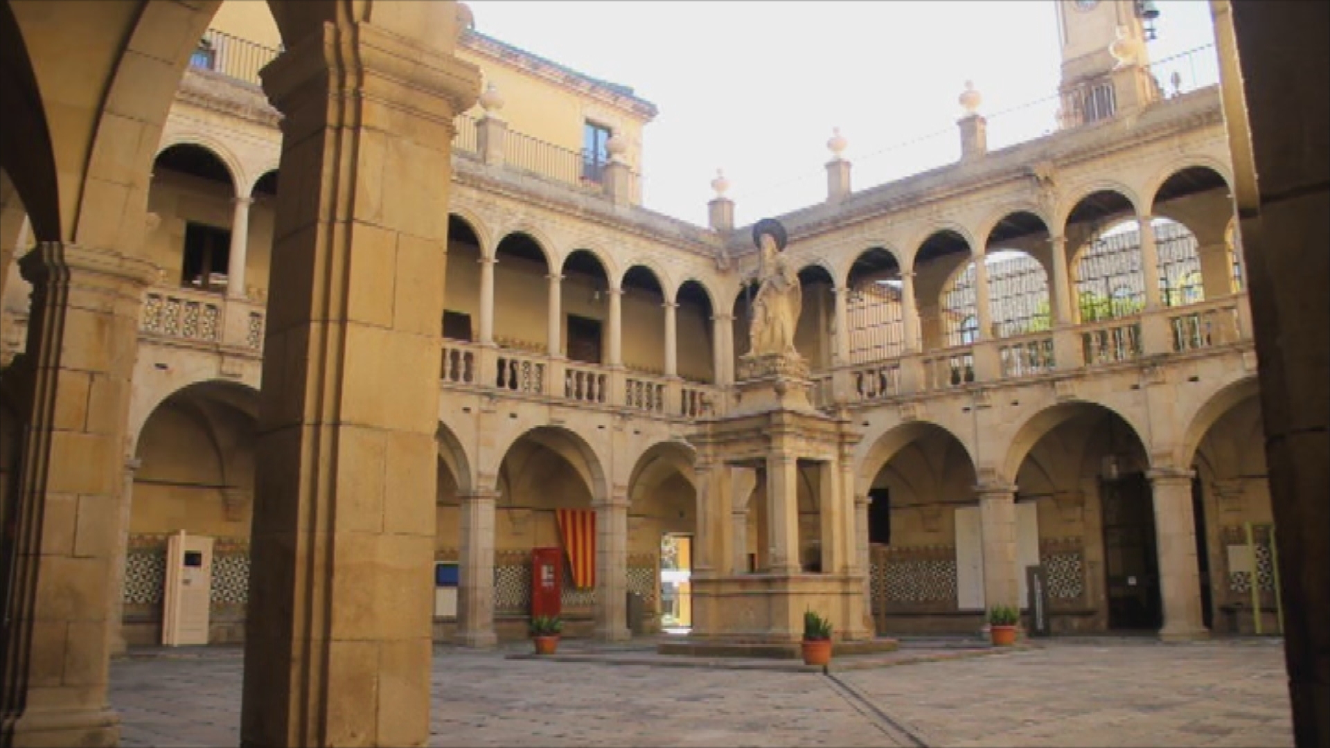 L’IEC suspèn la filial de sociologia, liderada pel grup d'un catedràtic investigat per abusos | Abusos sexuals, Universitat de Barcelona (UB), universitats