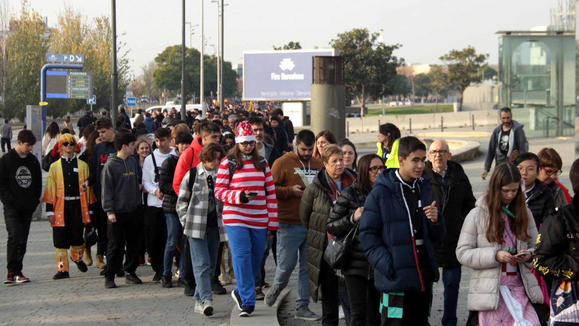 Cues quilomètriques al primer Saló del Manga al recinte firal de Gran ...