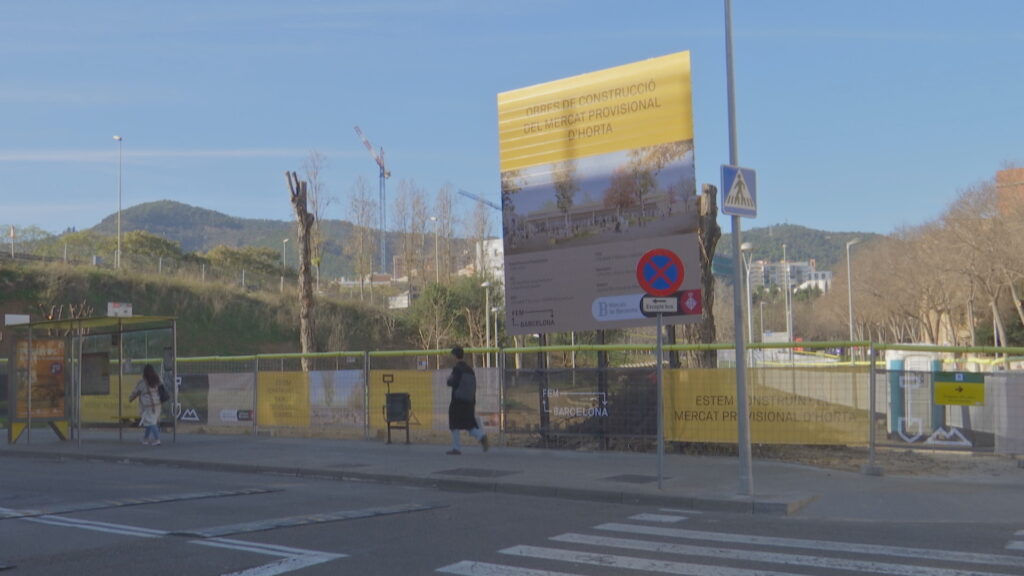 Els paradistes del Mercat d'Horta esperen impacients el trasllat a la carpa provisional | Institut Municipal de Mercats, mercats