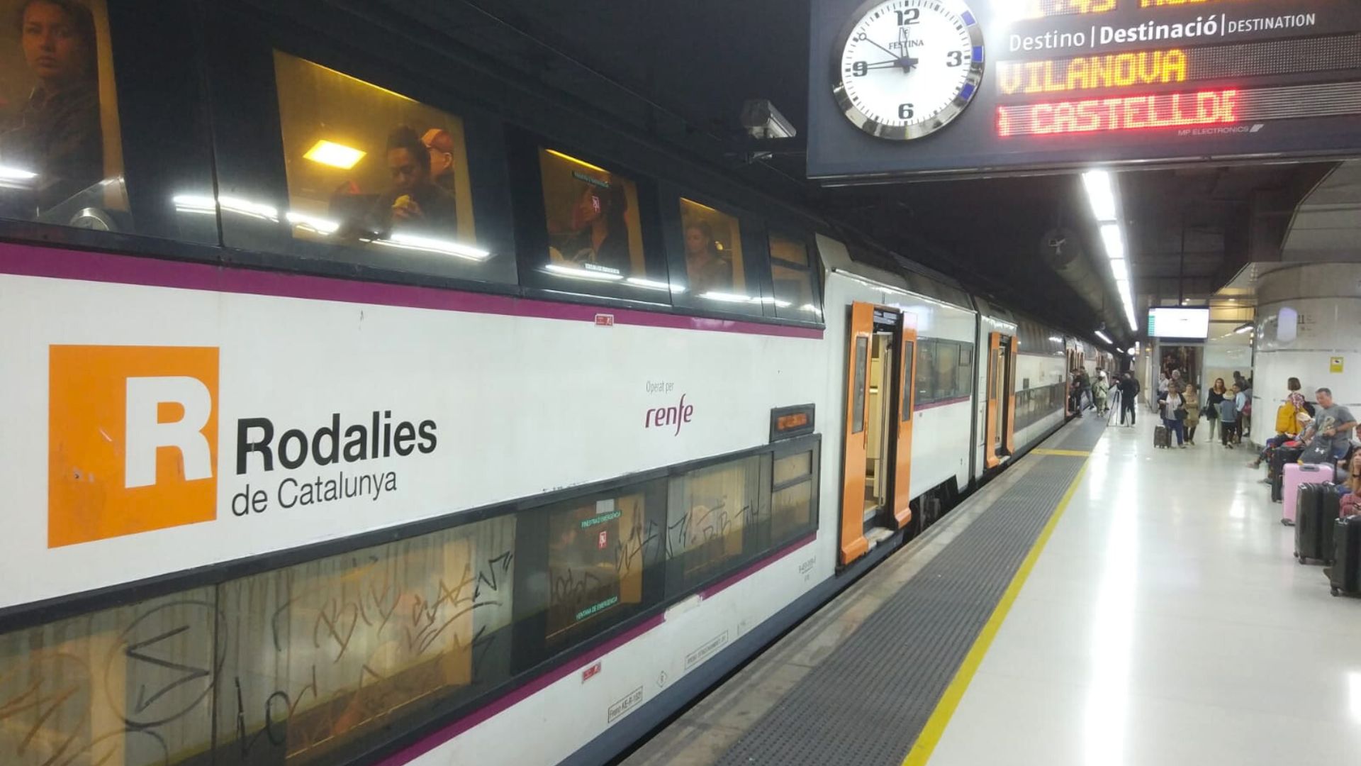 Els viatgers, alleujats pel restabliment de l'R2 de Rodalies