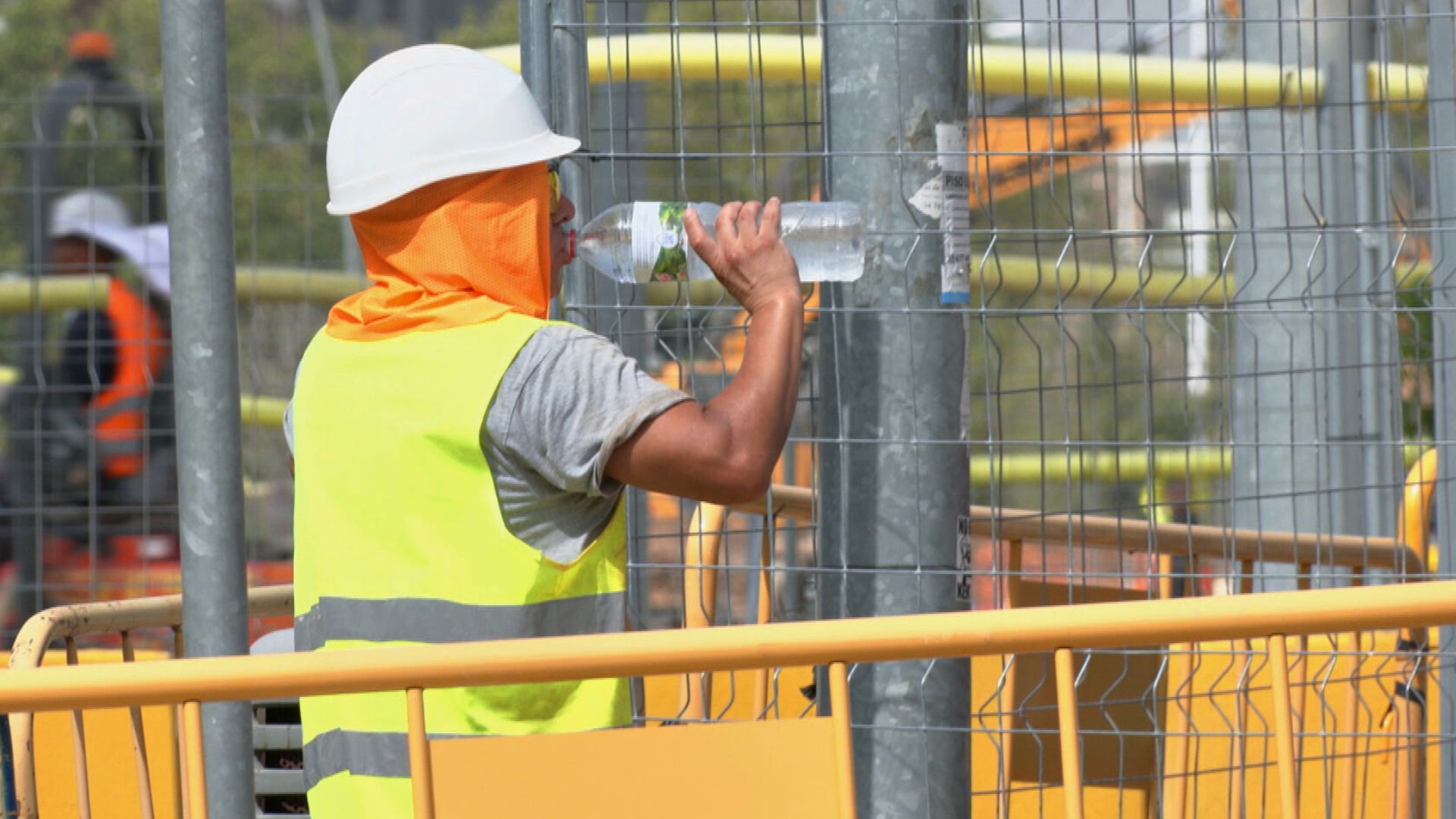 La CGT denuncia que dos treballadors de Parcs i Jardins han patit cops de calor mentre treballaven | calor, onada de calor, salut pública, temperatura, treballadors