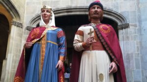 Barcelona dona la benvinguda als dos gegants de Kíiv que s’estrenaran per la Mercè 2023