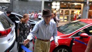 Woody Allen ja és a Barcelona i fa “doblet”: presenta nova pel·lícula i actua al Festival de Jazz