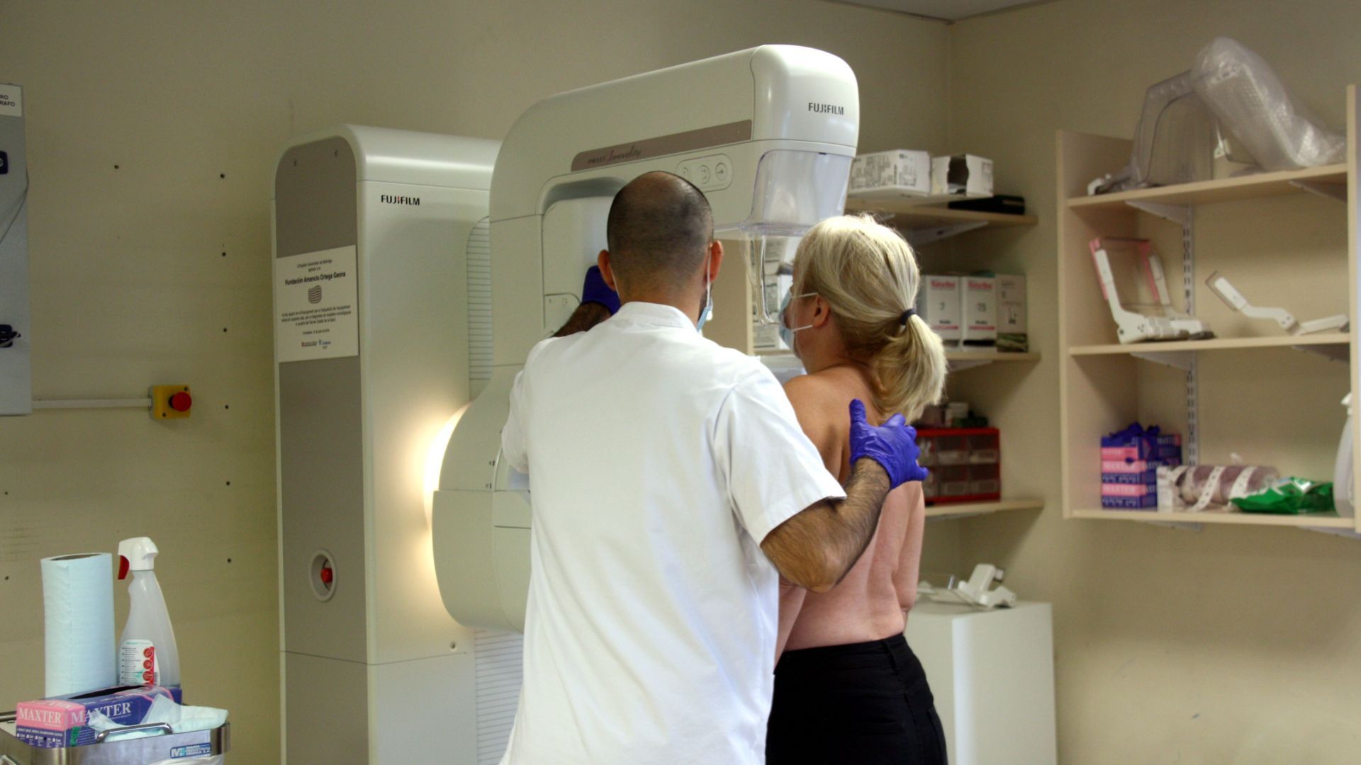 El 30 % dels tumors detectats en dones són càncers de mama | càncer, càncer de mama, dones