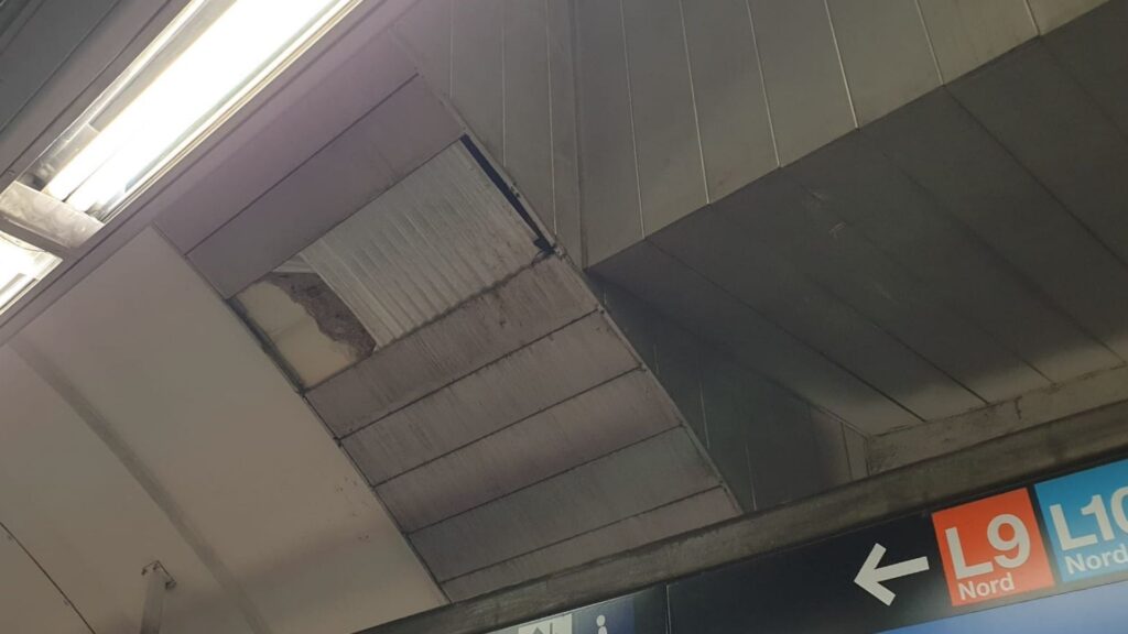 despreniment metro l5