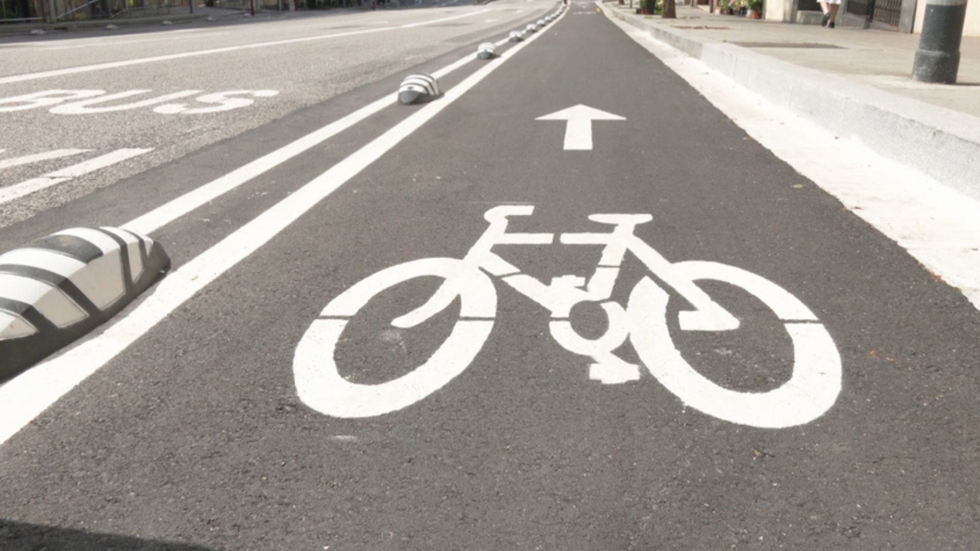 Comença una campanya policial contra les conductes de risc de conductors de bicis i patinets | Accidents, bicicleta, Guàrdia Urbana, Mossos d'Esquadra, patinets elèctrics, Servei Català de Trànsit (SCT), trànsit