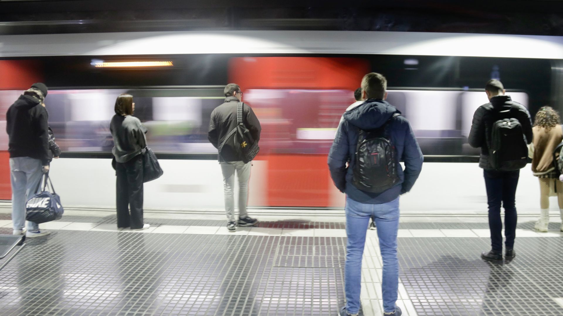 Desconvocada la vaga a FGC prevista per al Mobile World Congress | FGC, laboral, Mobile World Congress, transport públic, vaga