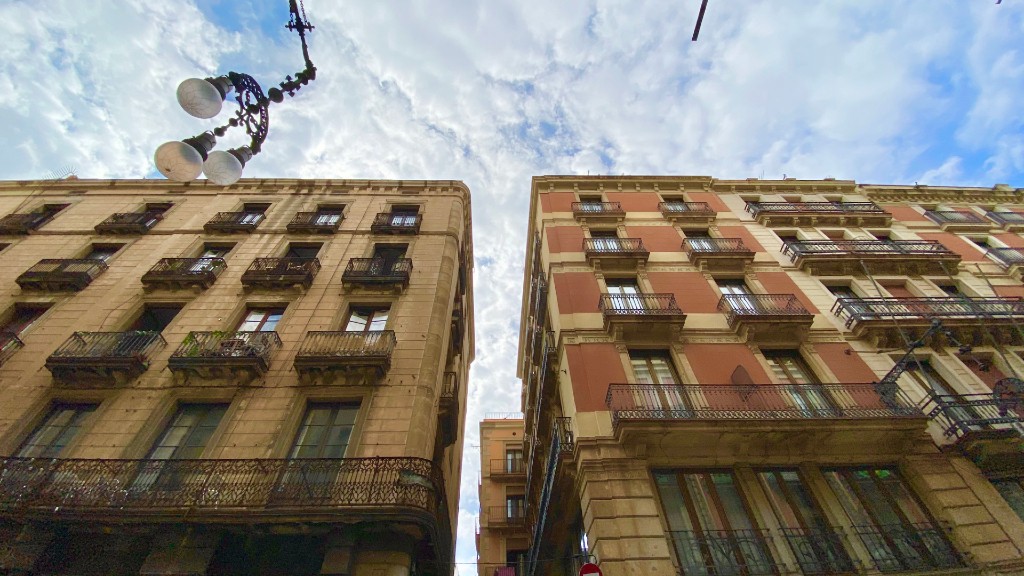 El TC avala el decret català que permetrà a l'Ajuntament eliminar els pisos turístics | Ajuntament de Barcelona, Generalitat de Catalunya, pisos turístics, Tribunal Constitucional