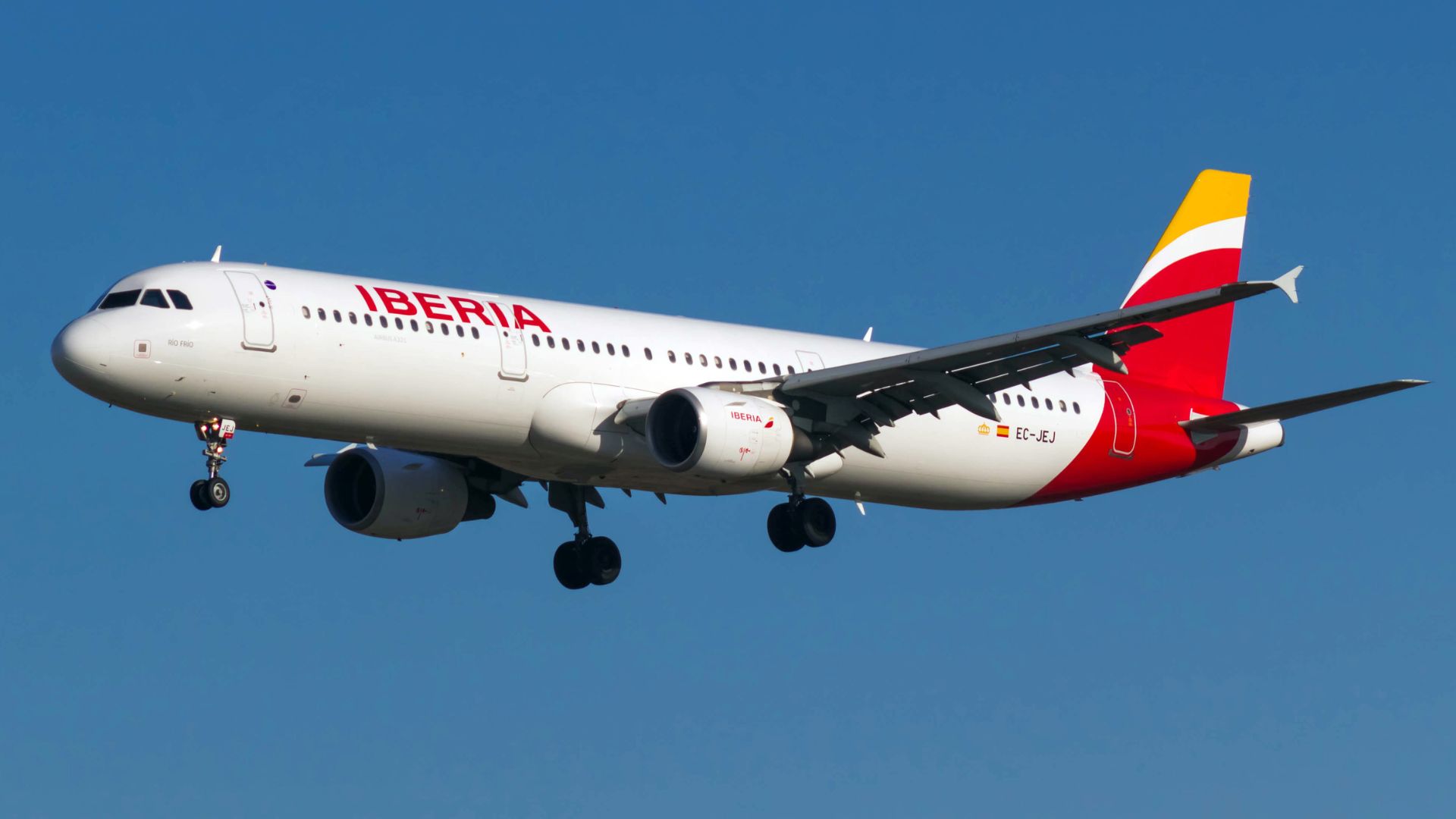 Iberia limita el preu dels vols Barcelona-Madrid a un màxim de 99 € | Iberia, Rodalies, tarifes
