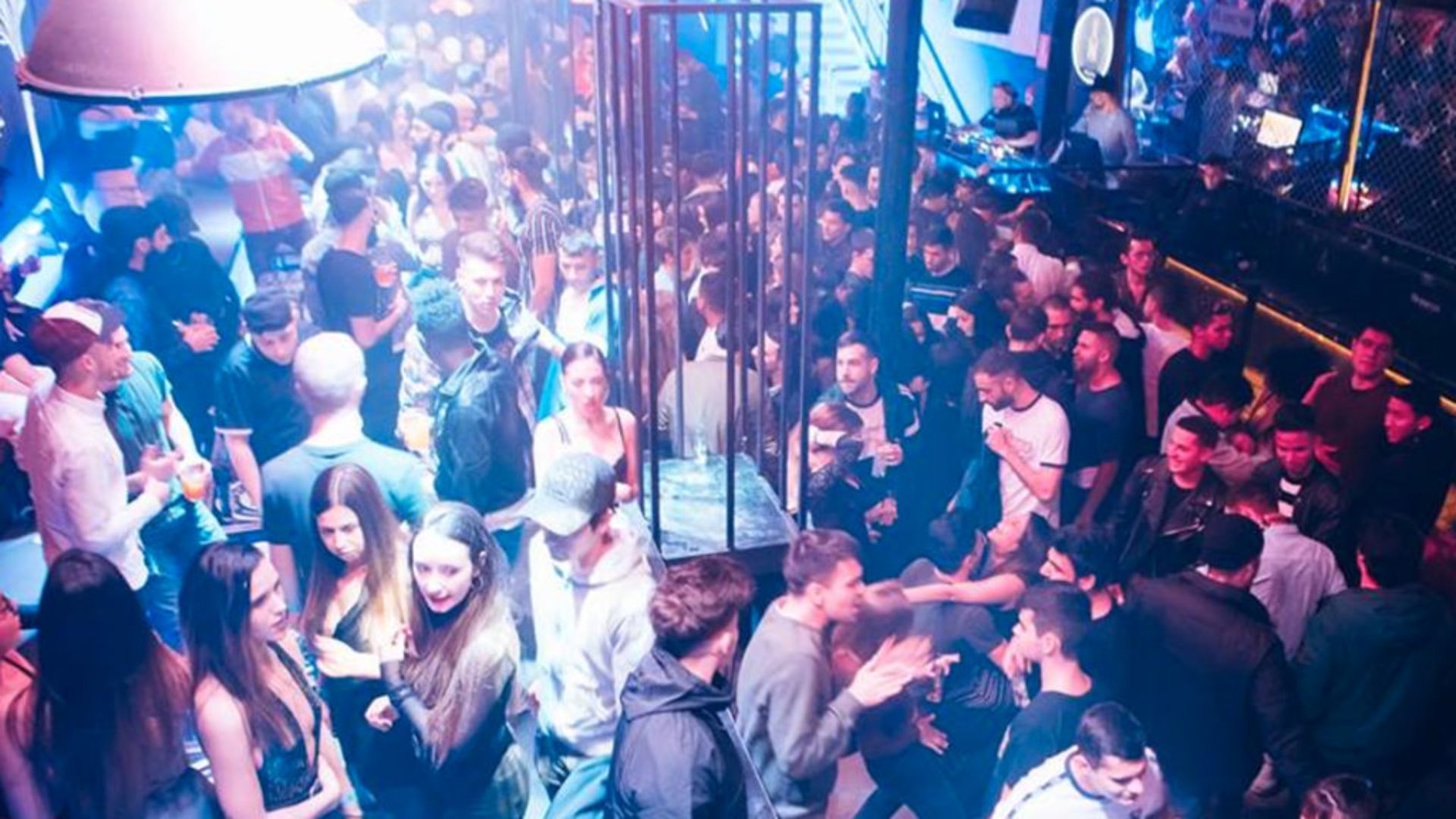 L'oci nocturn demana consideració a Interior de cara al canvi d'hora la matinada de diumenge | bars, horaris, oci nocturn, restauració
