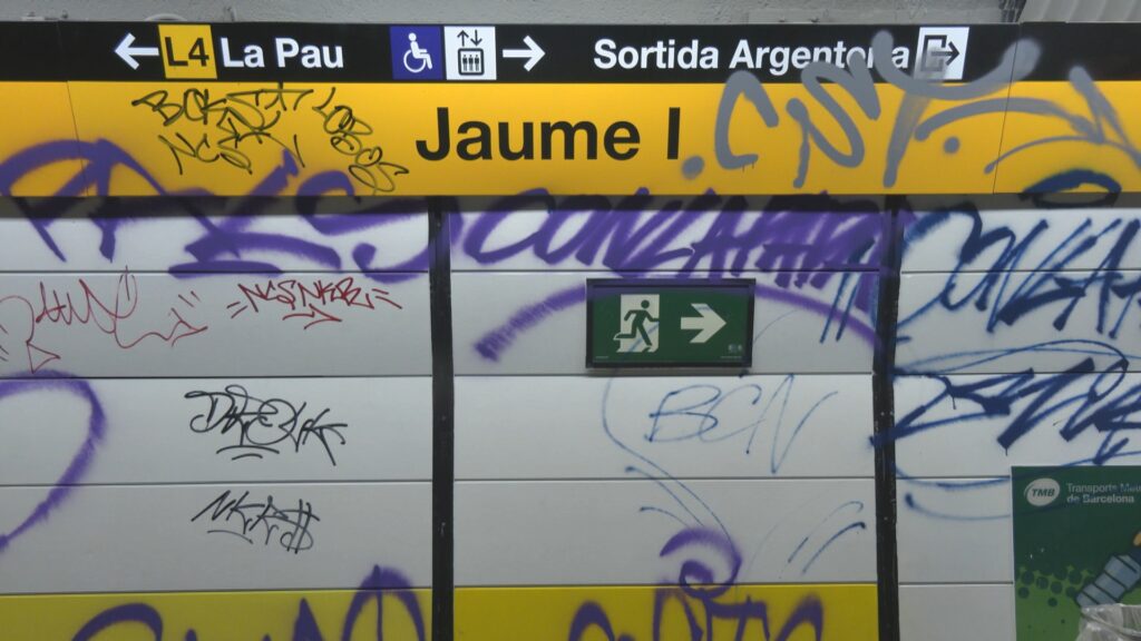 pintades metro Jaume I