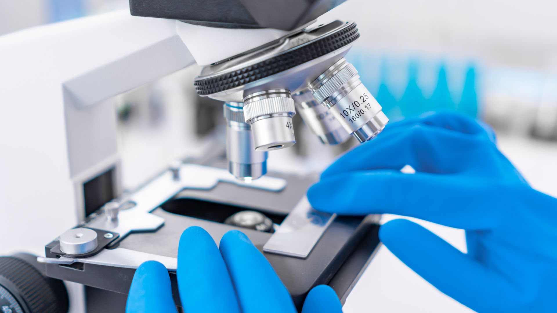 Detecten nou casos a Barcelona d'una infecció poc freqüent en humans que es transmet per via sexual | Hospital Vall d'Hebron, malalties infeccioses, salut pública, sexualitat