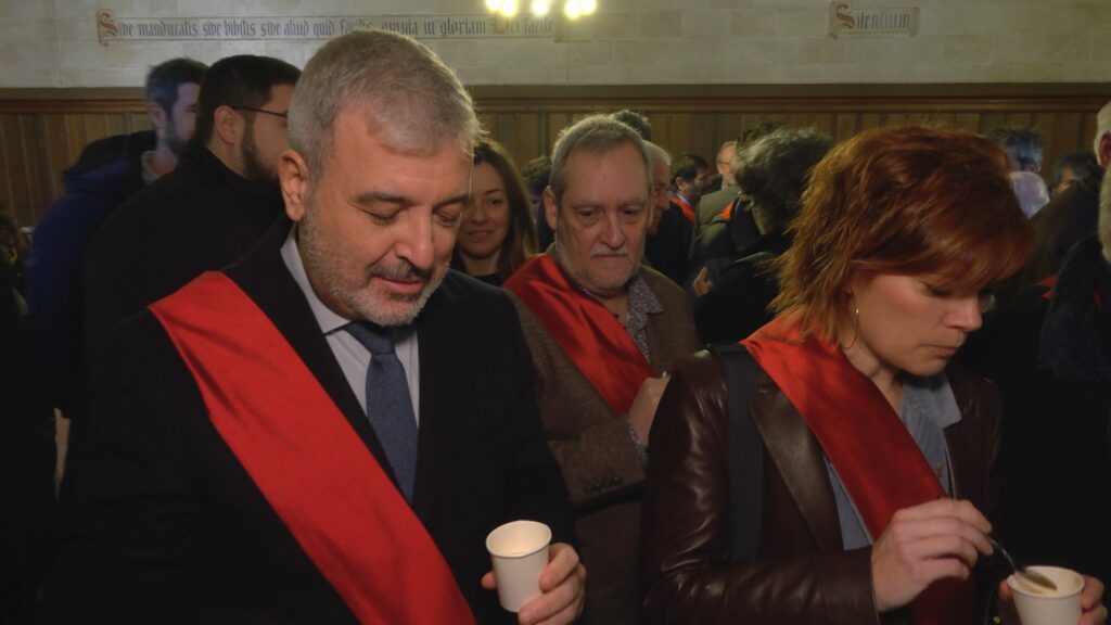 Collboni demana a les monges clarisses que portin la pluja: "La ciutat ho necessita" | Ajuntament de Barcelona, Festes de Santa Eulàlia, Jaume Collboni, Santa Eulàlia