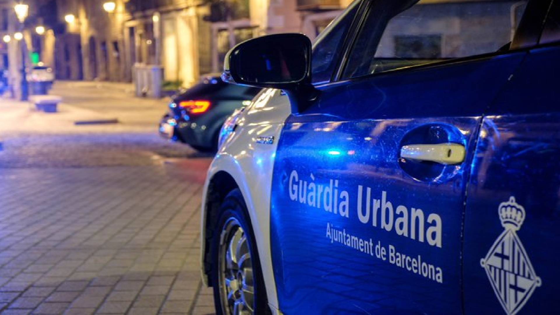 Una persecució policial acaba amb dos detinguts que havien atracat una farmàcia de Sant Martí | delinqüència, farmàcies, Guàrdia Urbana, robatoris