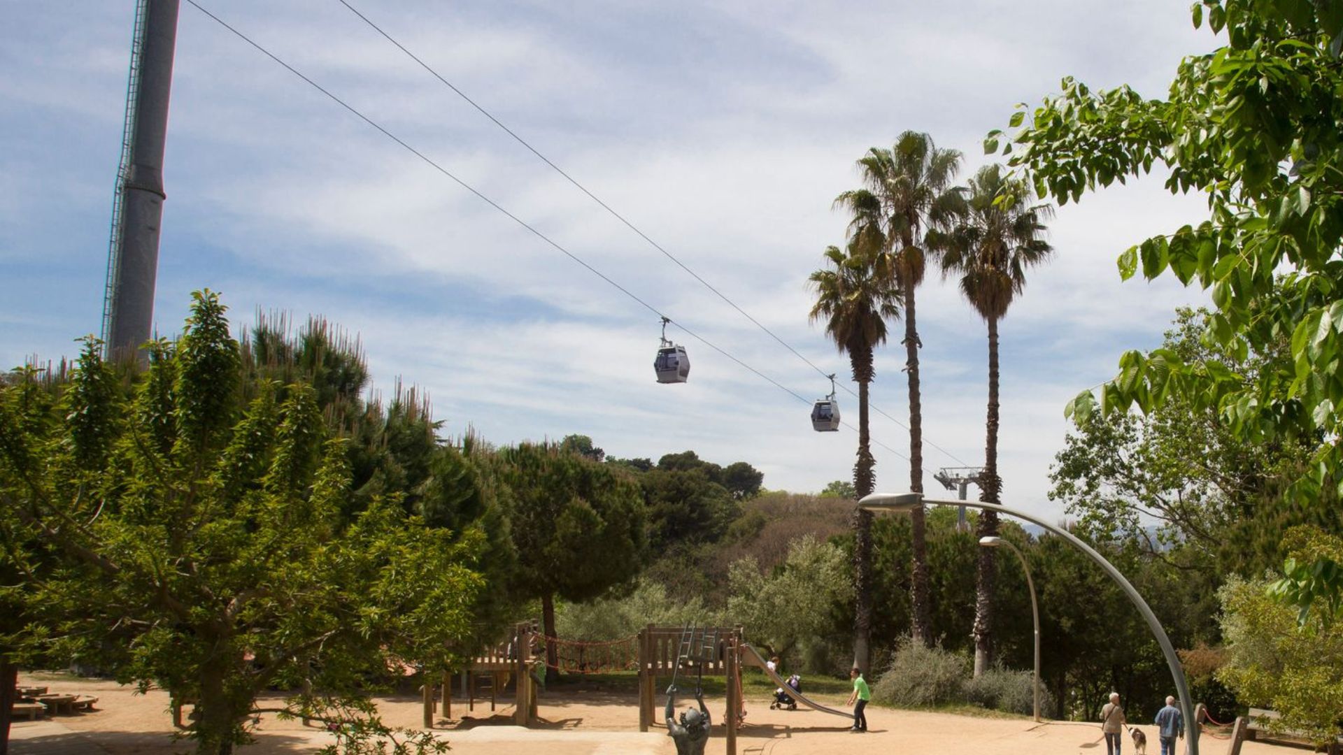 Restablert el servei del telefèric de Montjuïc després d'un mes aturat per tasques de manteniment | Castell de Montjuïc, Funicular de Montjuïc, Parc de Montjuïc, TMB, transport públic
