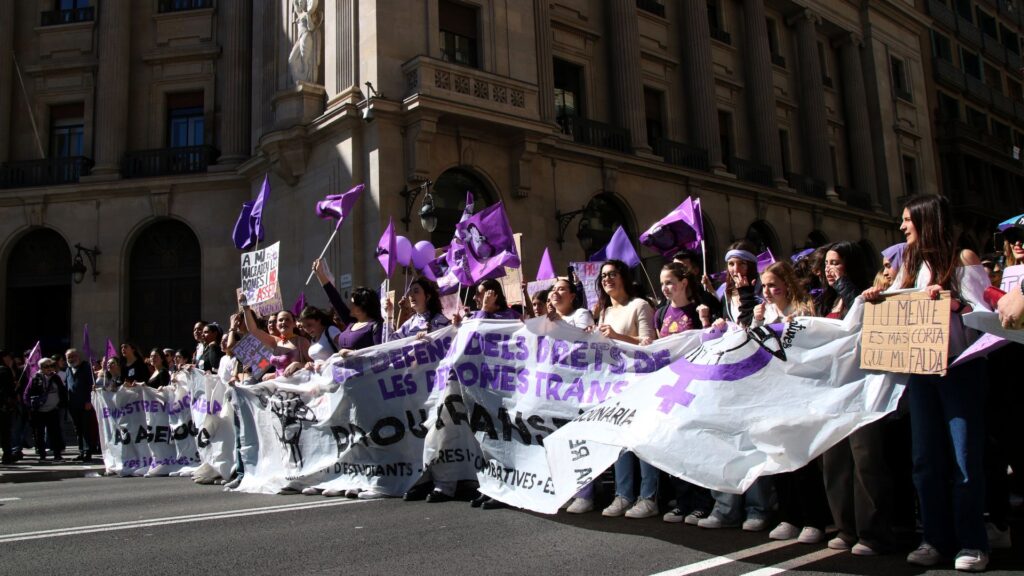carrers tallats i afectacions manifestació 8M Barcelona 2025