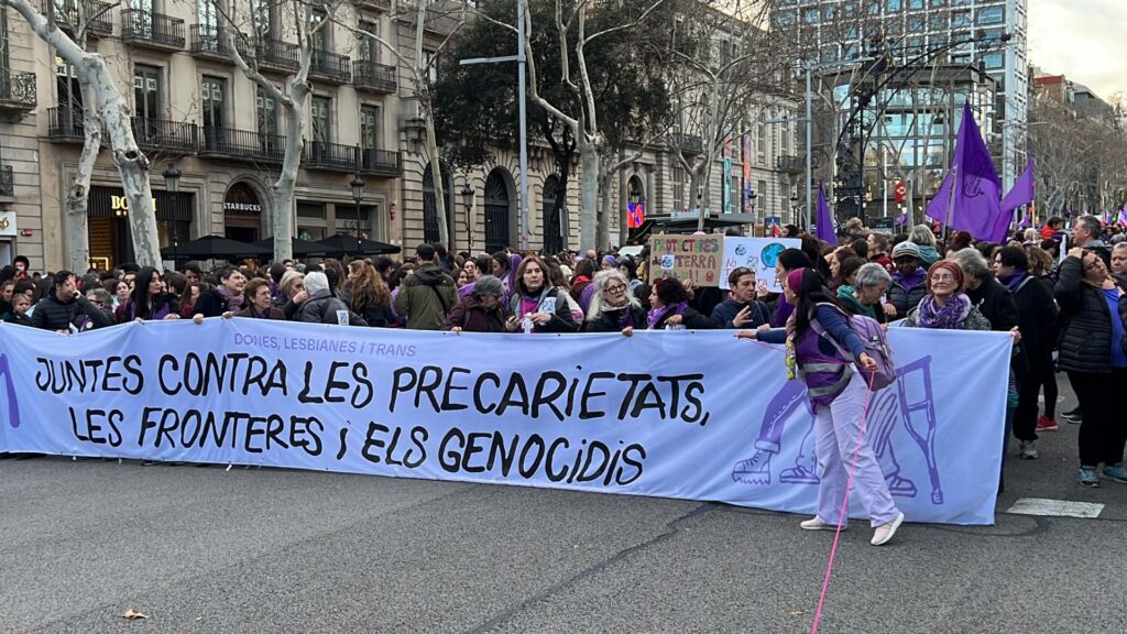 manifestacio 8m barcelona vaga feminista 2024
