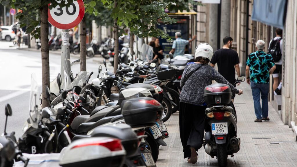 Les coses bones: Balmes, quasi de cap a peus; nou parc a la Colònia Castells i un cens d'"expats" | Ajuntament de Barcelona, carrers, Colònia Castells, obres