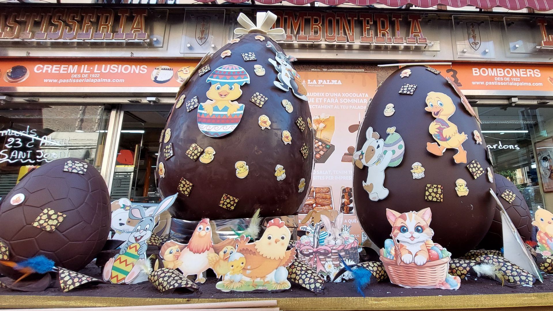mona-solidaria-pastisseria-palma-130424.jpg