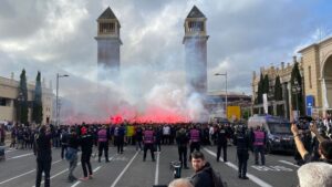 BComú demana a l’Ajuntament i el Barça que creïn plans per gestionar l’arribada massiva d’aficionats