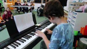 Toquem el piano amb l’Escola Gravi
