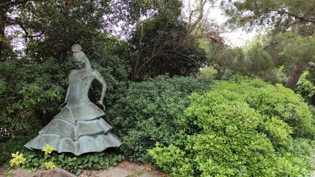 Arxiu Barcelona: Carmen Amaya, del Somorrostro a fer vibrar els tablaos flamencs de tot el món | artista, comunitat gitana, flamenc