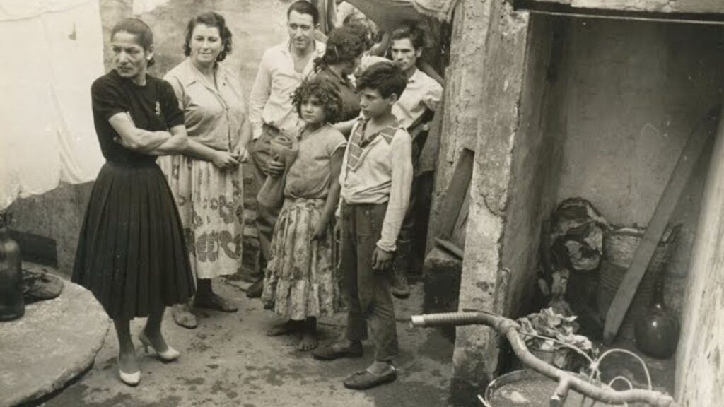 Arxiu Barcelona: Carmen Amaya, del Somorrostro a fer vibrar els tablaos flamencs de tot el món | artista, comunitat gitana, flamenc