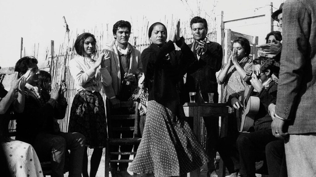 Arxiu Barcelona: Carmen Amaya, del Somorrostro a fer vibrar els tablaos flamencs de tot el món | artista, comunitat gitana, flamenc