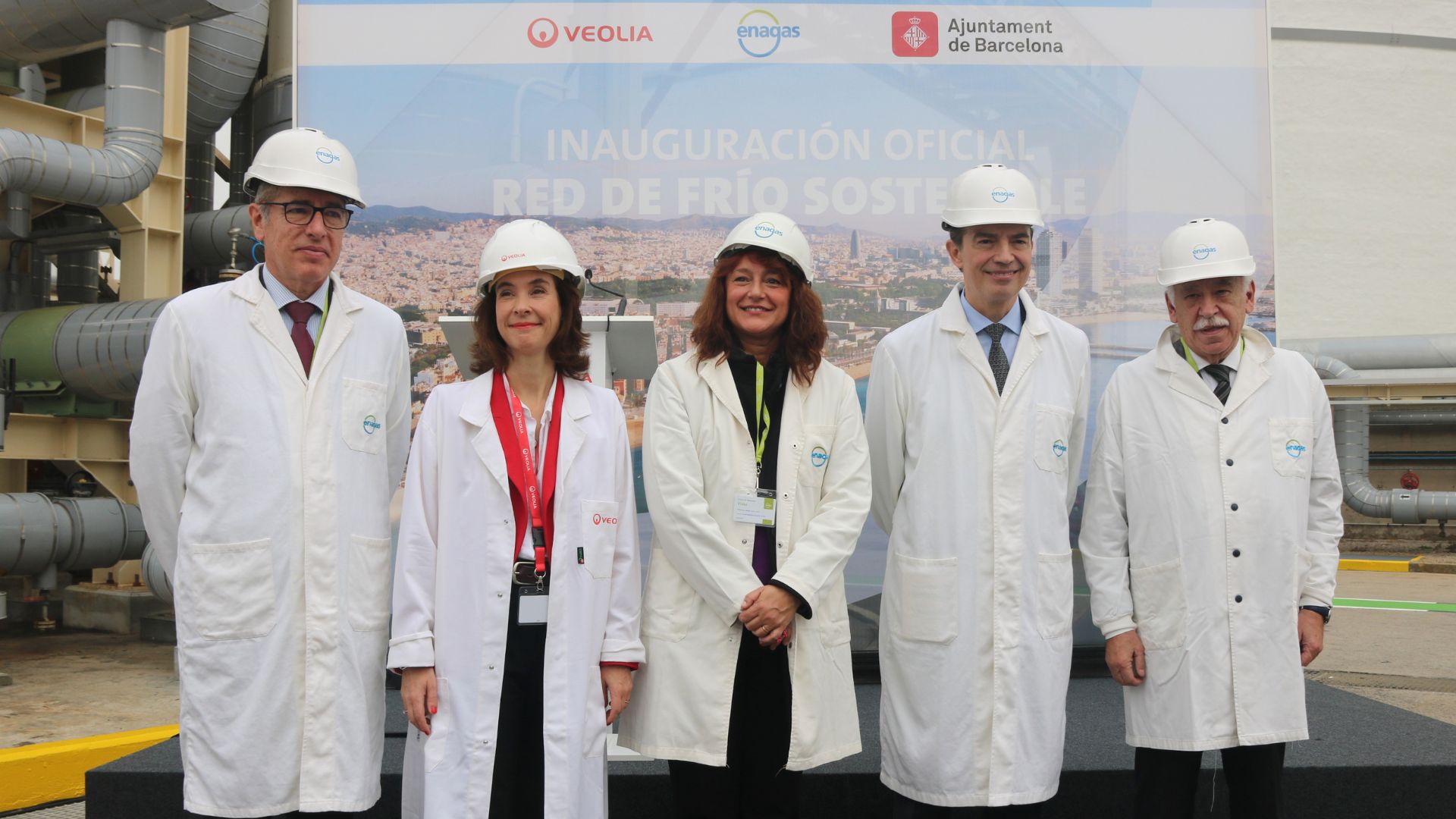 S'estrena una xarxa pionera que aprofita el fred residual de la regasificació com a font d'energia | Ajuntament de Barcelona, energia, Mercabarna
