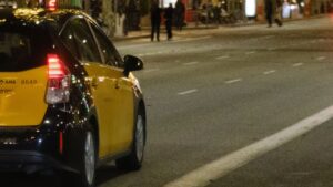 Detinguts tres policies del Canadà per agredir sexualment una prostituta en un taxi de Barcelona