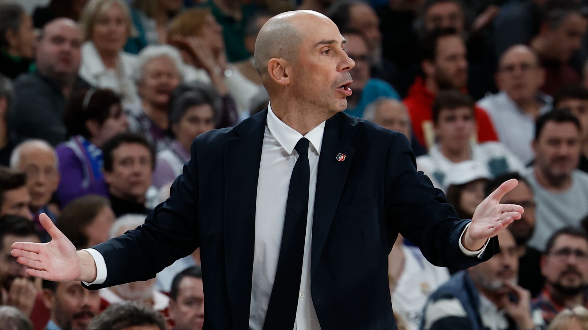 Joan Peñarroya entrenador Barça bàsquet partit vs Reial Madrid