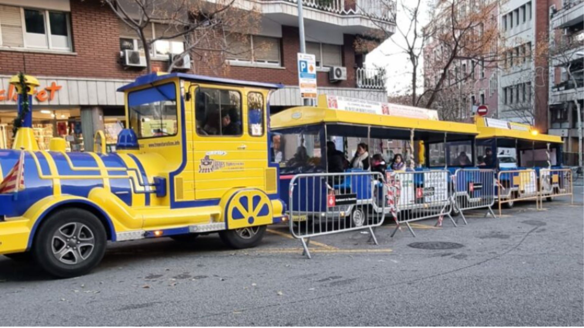 Trenet de Nadal de Gràcia 2025: horaris i entrades | campanya de Nadal, Nadal, tren