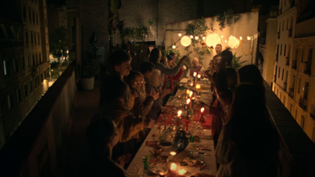 Així sona la nadala de Barcelona 2024: 'Un plat més a taula', del grup Habla de mí en Presente | campanya de Nadal, Nadal