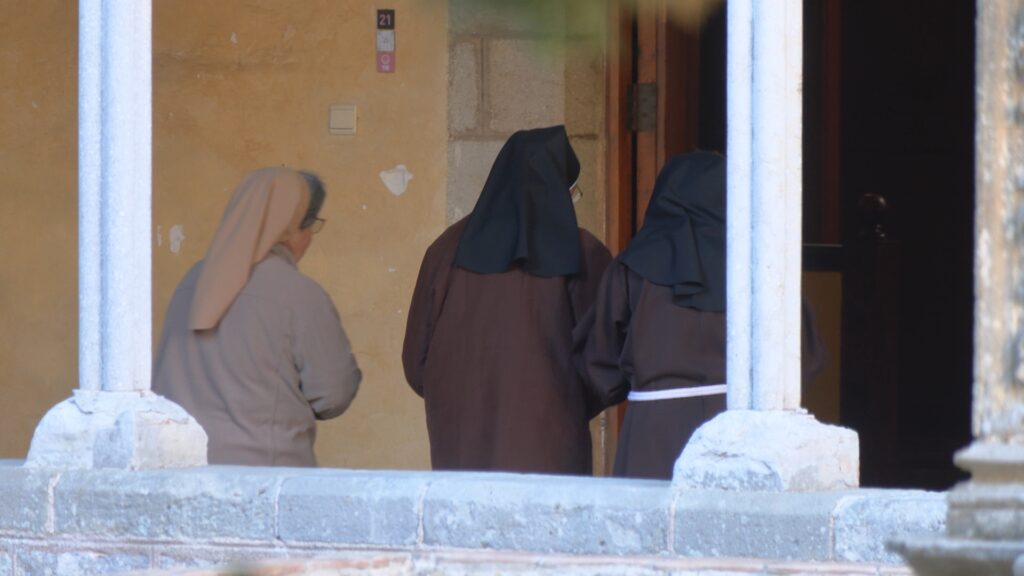 La directora del monestir de Pedralbes vol que les monges tornin al convent: "Les trobem a faltar" | Ajuntament de Barcelona, aniversari, patrimoni, religió
