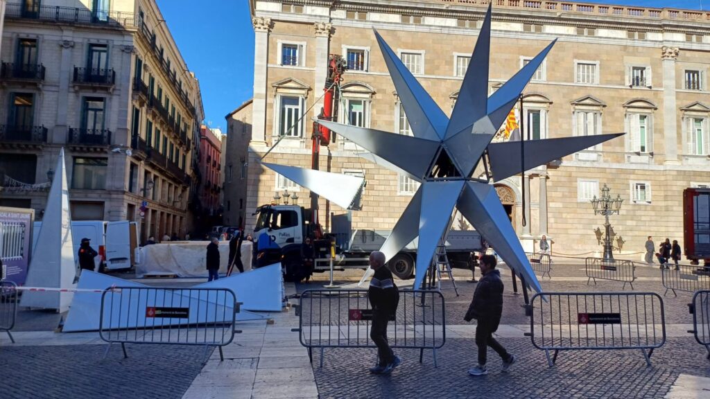 Tornada als llocs de treball i les rutines diàries després de les festes de Nadal | Ajuntament de Barcelona, arbres, festes, infants, Nadal, tradicions, treballadors