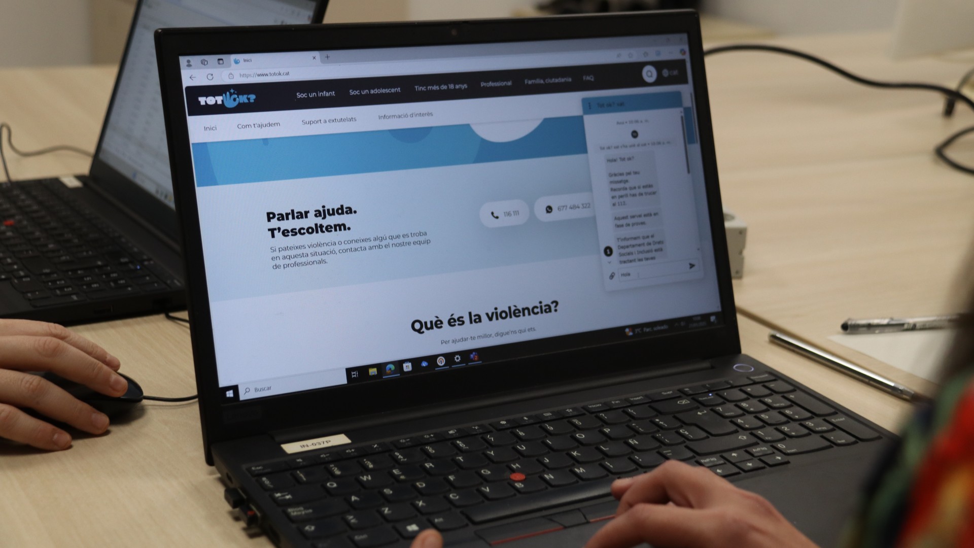 Drets Socials activa un xat i un WhatsApp perquè infants i adolescents hi denunciïn maltractaments | famílies, infants, joves, menors
