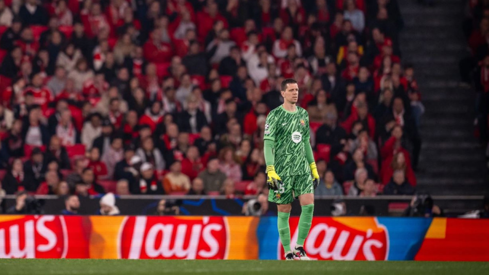 Wojciech Szczesny amb el Barça al camp del Benfica