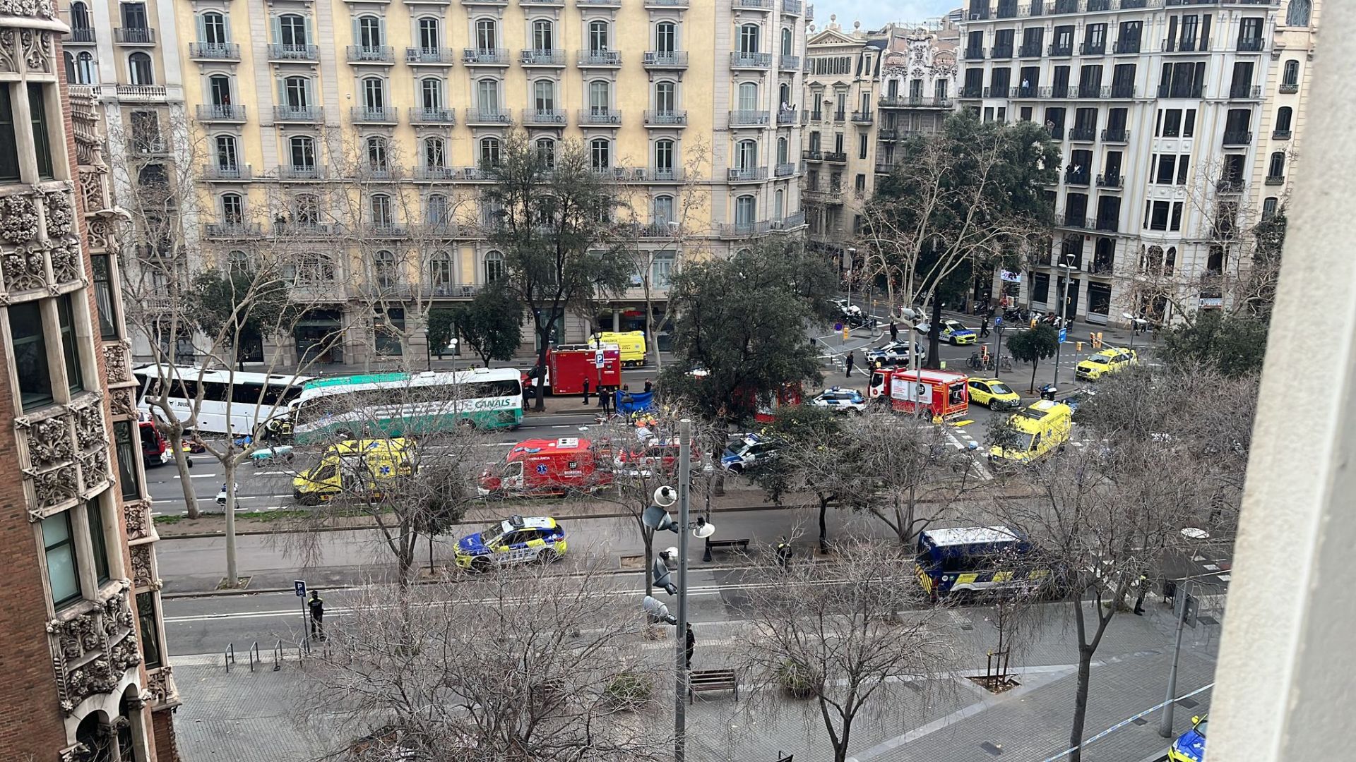 Els quatre ferits de més gravetat en l'accident de la Diagonal continuen hospitalitzats | Accidents, autocar, Departament de Salut, Hospital Clínic, Hospital de Sant Pau, Hospital del Mar, Hospital Vall d'Hebron