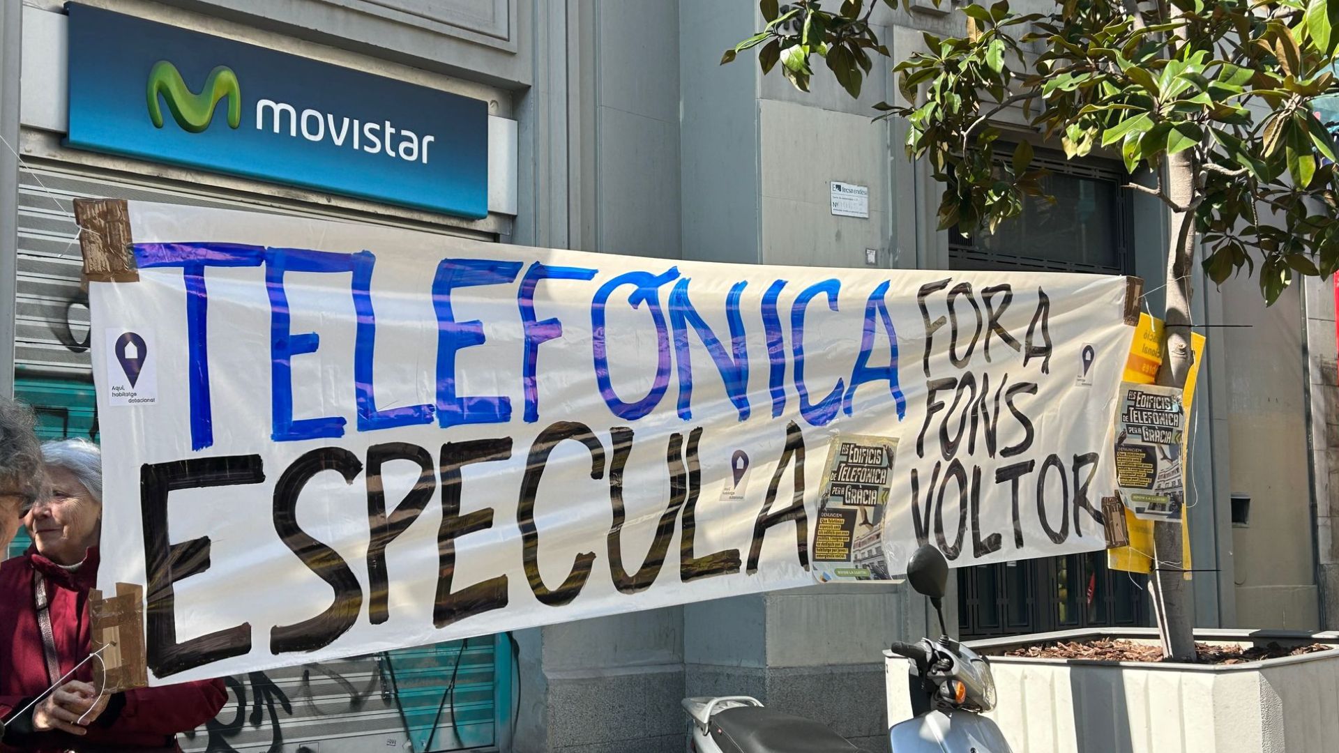 Protesta antiga seu Telefonica Gràcia