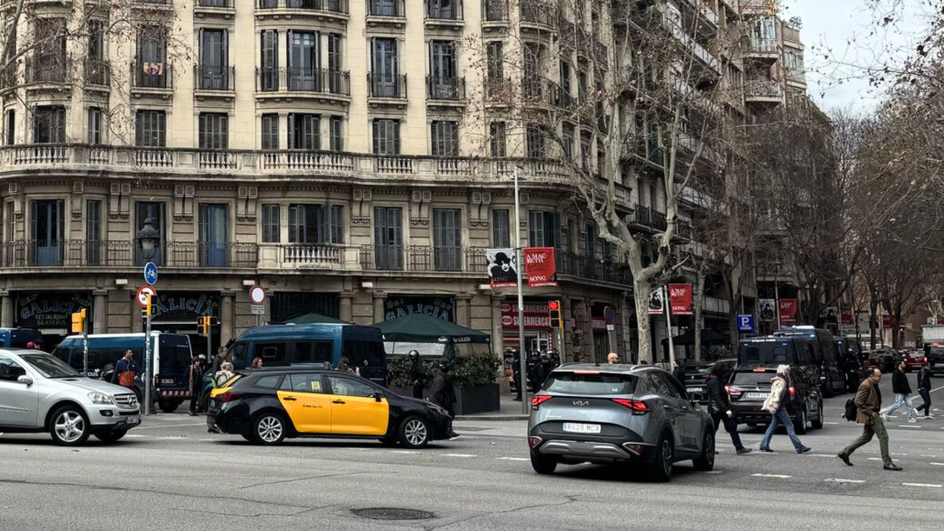 Dispositiu policial Boixos Nois (2 de març del 2025) a la Gran Via