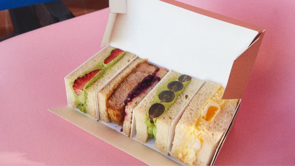 6 llocs on tastar entrepans a Barcelona d'arreu del món com la focaccia, el kebab i el "katsu sando" | bars, betevé directe, cuina, restaurants