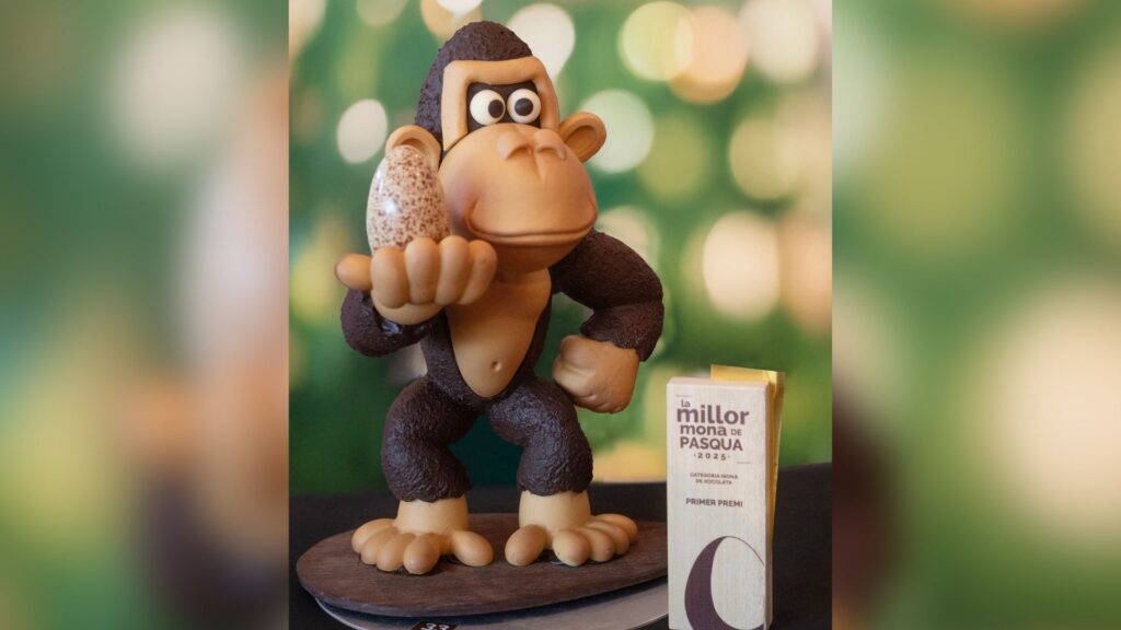 La millor mona de xocolata, a la Foix de Sarrià: "El goril·la gairebé parla, sembla viu" | Pasqua, pastisseries, tradicions