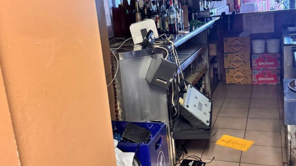 Tres robatoris en un mes en un restaurant de la Barceloneta: "No podem més. Ens sentim desemparats" | restaurants, robatoris